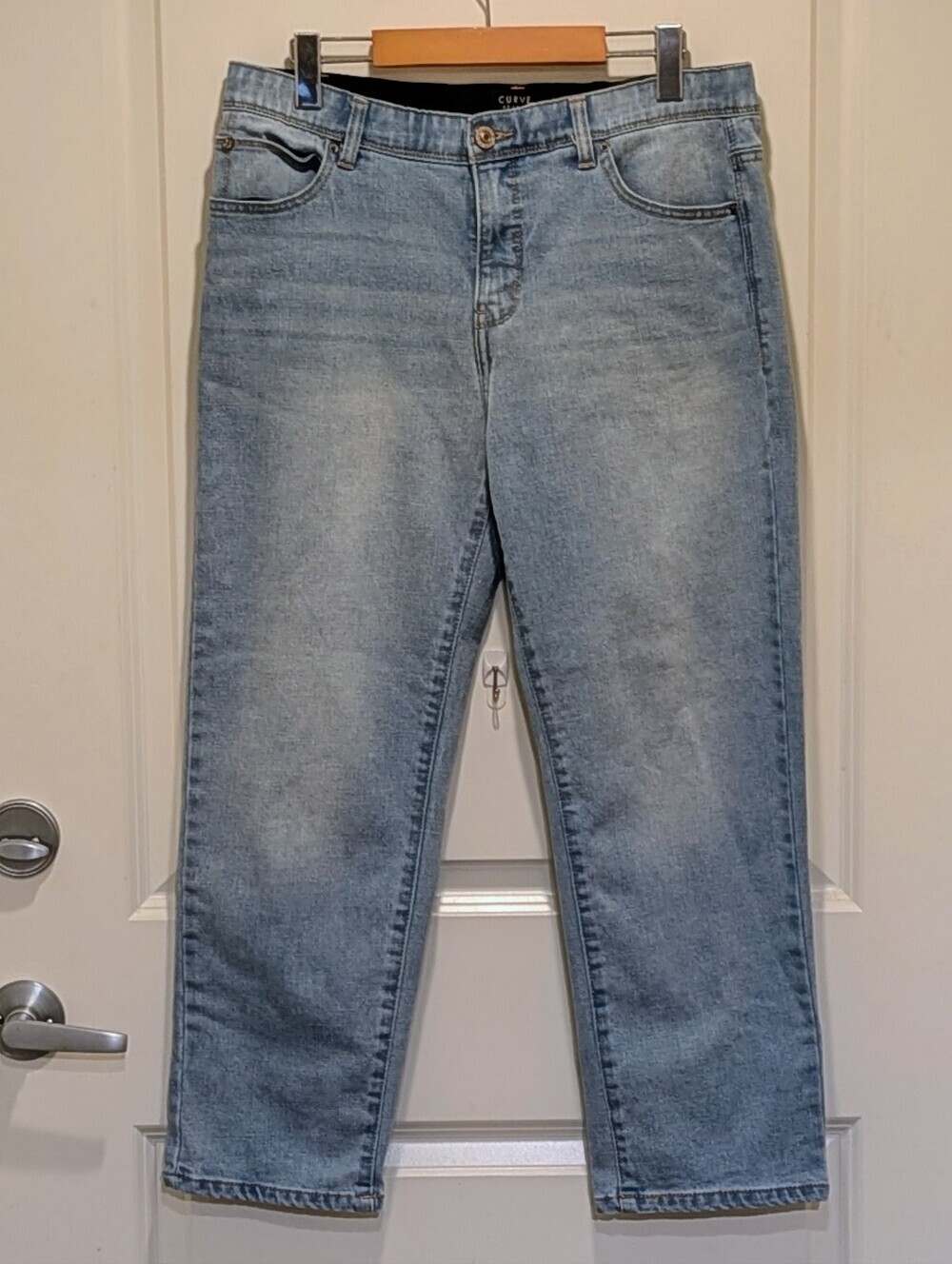 EUC Curve Appeal 10 Comfort Waist High-Rise Straight Light Wash Jeans